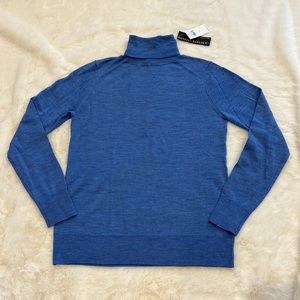 BANANA REPUBLIC TURTLENECK